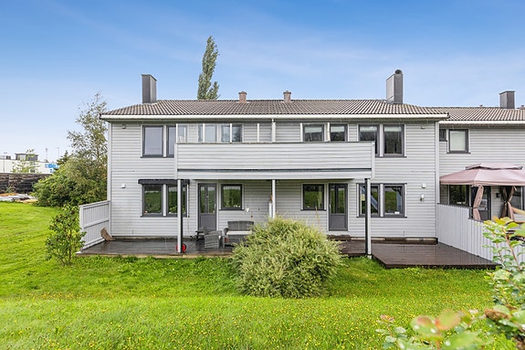 EIE eiendomsmegling v/Thomas Myhre har gleden av å presentere Rostengrenda 243!