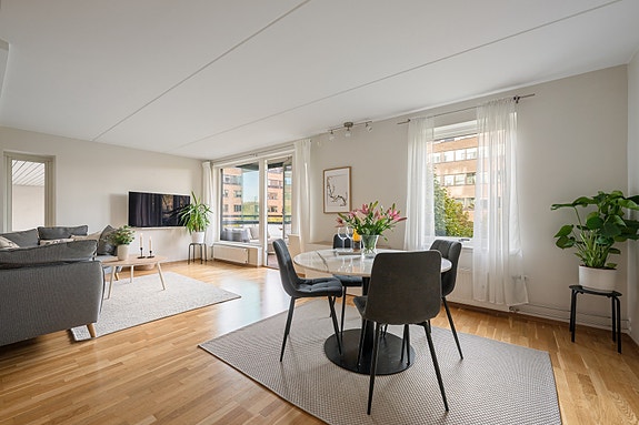 Velkommen til Messepromenaden 8, presentert av Nicolay Ulvin og Jacob Lugg v/EIE Skøyen og Ullern