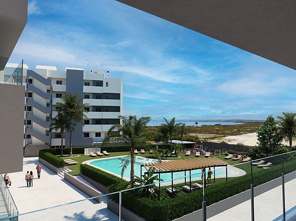 Hjørne-Penthouse | Like ved stranden | 3 soverom | Flott fellesområde med basseng