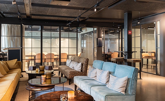 Eiendommen bære preg av gjennomførte detaljer og en helt egen atmosfære for leietakerne