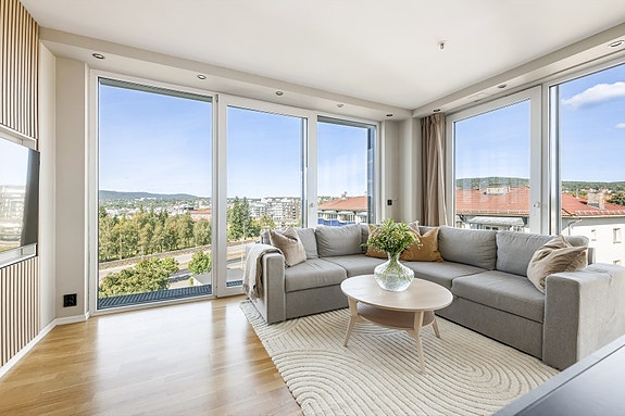 Kaja Olsen v/DNB Eiendom har gleden av å presentere en spektakulær og lys 2-roms i populære Sinsen Panorama!