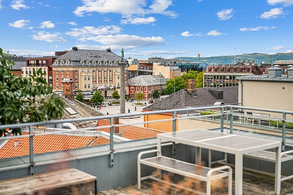 Velkommmen til Munkhaugveita 10 - en strøken selveier på 49m2 BRA-i i hjertet av Trondheim Sentrum.