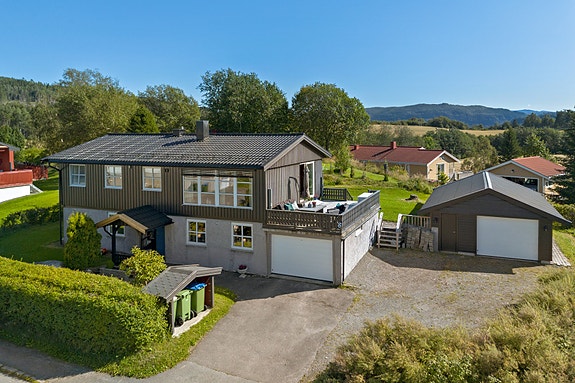 Velkommen til Prestegårdsvegen 8 - En velholdt enebolig i et attraktivt og barnevennlig boligfelt - Prestegårdsfeltet i Hegra.