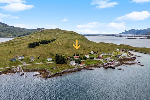 Velkommen til Krystadveien 46 - Presentert av EiendomsMegler1 Lofoten!