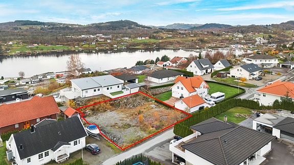 Velkommen til Østenstadvegen 8!