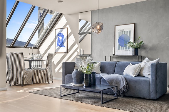 Velkommen til Cappelens gate 50 - En stilfull og innholdsrik selveierleilighet med gjennomgående god standard og et moderne uttrykk