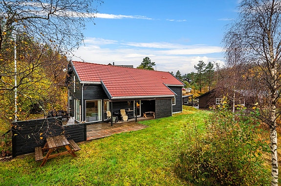 Velkommen til Snødalen 45, en moderne og innholdsrik hytte.