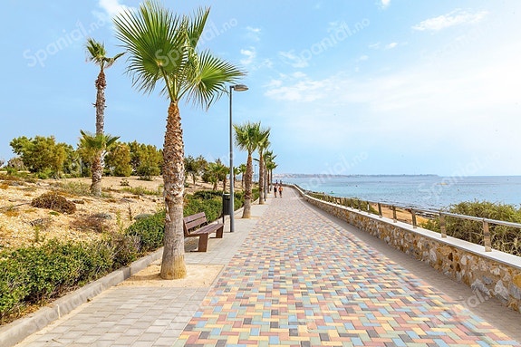 150 meter til stranden - Moderne leiligheter med 2 soverom og 2 bad - Kort vei til strand og marina