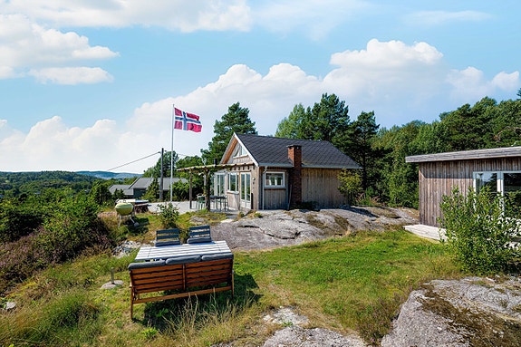 EiendomsMegler1 v/Christer Brekka presenterer Solgårdvegen 43