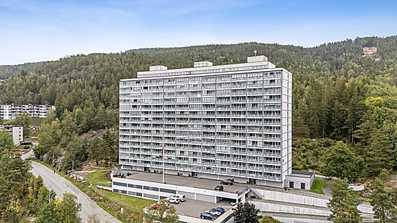 Solåsblokken sto ferdig i 1973.