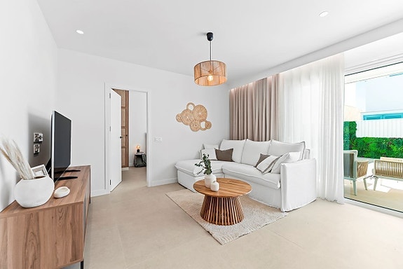 Rålekker hjørne-penthouse med attraktiv beliggenhet | Kort vei til alt | Nydelige fellesområder