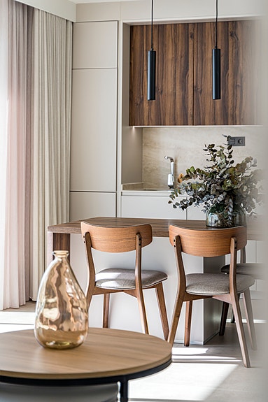 Rålekker penthouse-leilighet med møbler inkludert | Kun 400 m til nydelig strand | Må sees!