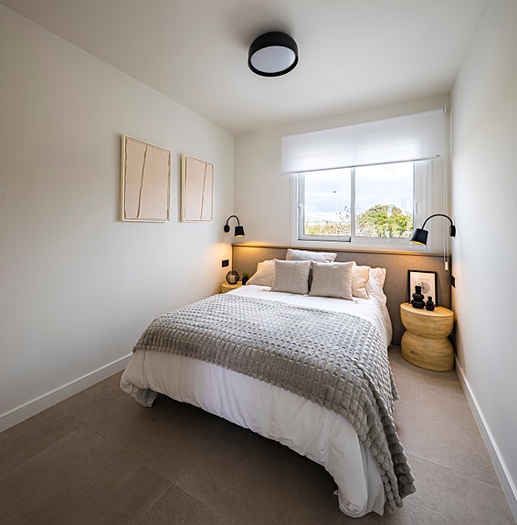 Rålekker penthouse-leilighet med møbler inkludert | Kun 400 m til nydelig strand | Må sees!