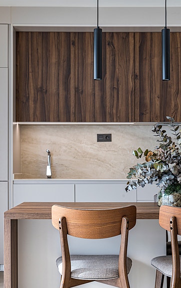 Rålekker penthouse-leilighet med møbler inkludert | Kun 400 m til nydelig strand | Må sees!