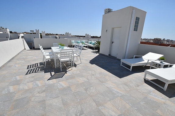 Nyhet! Toppleilighet med stor takterrasse 67m2 | Nydelige fellesområder | Velg mellom 2 eller 3 soverom