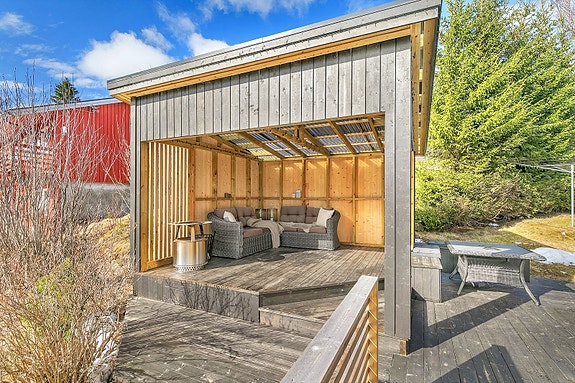 Koselig utestue som kan benyttes både sommer og vinter