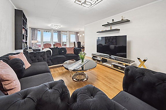 Særs romslig stue