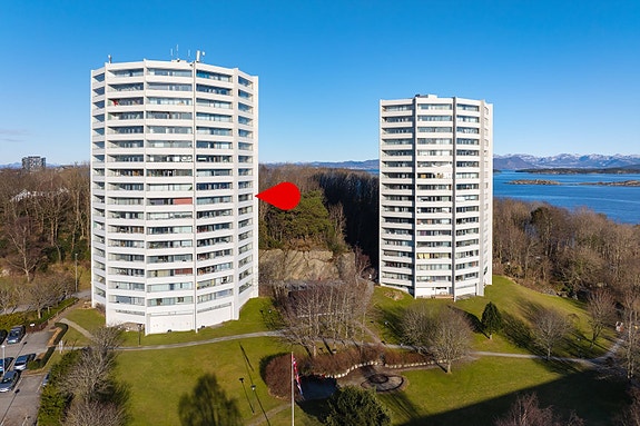 EiendomsMegler 1 v/ Henrik Lauvsnes presenterer Rosenli 15.