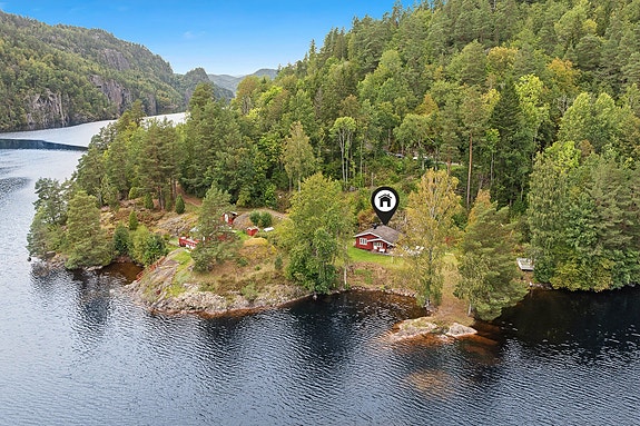 Velkommen til denne flotte perlen i Farris - presentert av Martin Sundet v/ EIE eiendomsmegling!