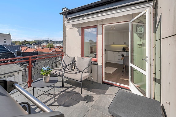 Exbo v/ Didrik Hagel Pedersen har gleden av å presentere Tollbodgata 64!