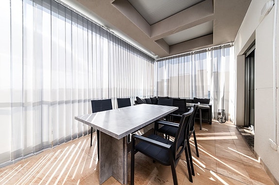 Moderne penthouse med 3 soverom, stor takterrasse og spa-fasiliteter