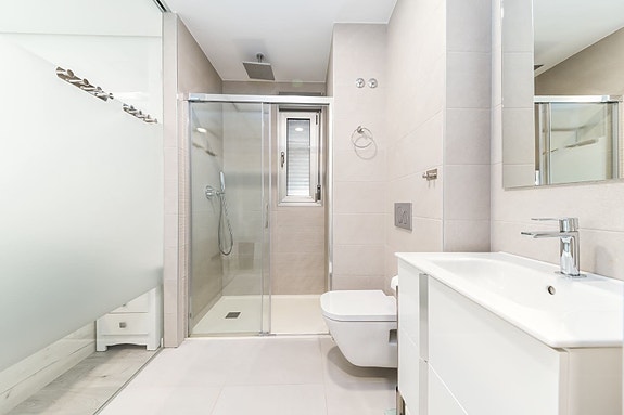 Moderne penthouse med 3 soverom, stor takterrasse og spa-fasiliteter