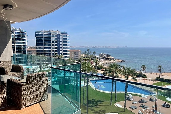 Havutsikt og topp fasiliteter - Leilighet med 3 soverom i Sea Senses, Punta Prima