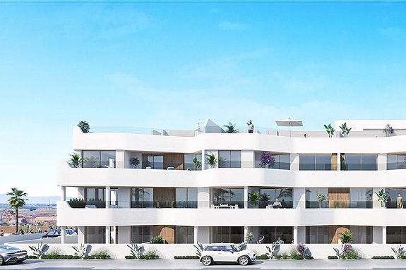 Eksklusiv penthouse med takterrasse og utsikt - 3 soverom og 2 bad - Nær sjø og golf