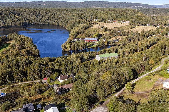 DNB Eiendom ved Ann-Kristin Salvesen presenterer ubebygd tomt beliggende i Fåfengveien.