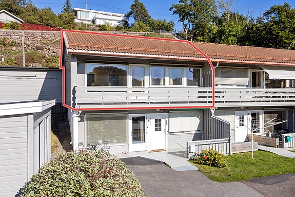 2-roms andelsleilighet i 2.etasje. Leiligheten er en trygdebolig.