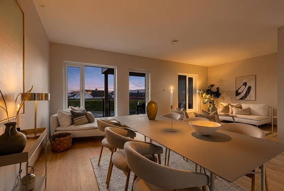 Nyoppført, lekkert rekkehus over to plan