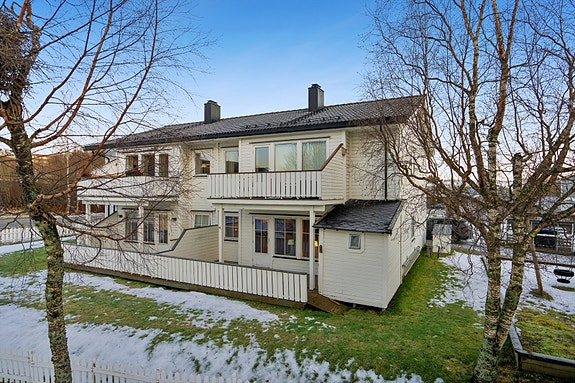 Bli kjent med Brækkahaugen 8A - Presentert av Eskild Walsøe / DNB Eiendom!