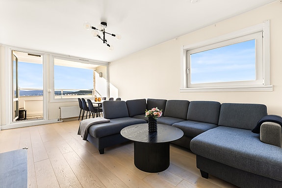 Velkommen til Haugerudveien 88 - Presenteres av Eiendomsmegler/Partner Sarvajuthan Mahalingam v/Privatmegleren!