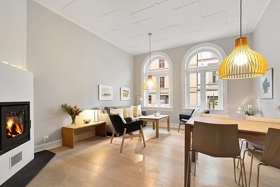 Velkommen til Arbins gate 13B, presentert av Fredrik Langsø ved Nordvik Bygdøy allé. (Foto: zOvenfra AS)