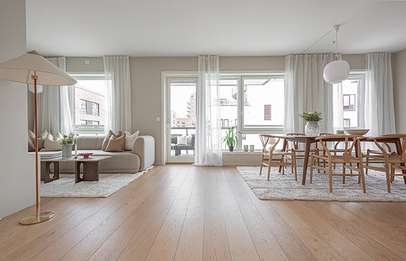 Velkommen til Bøkkerveien 22B - en rålekker 3-roms med høy standard, stor balkong, garasjeplass og heis! Foto: Frantz / Studio Oslo