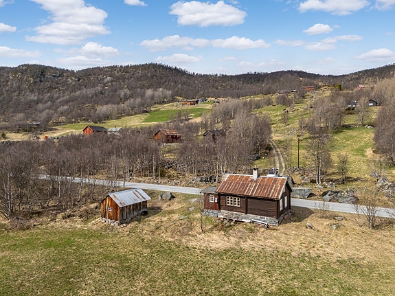 Velkommen til Nordbygdvegen 1913, en eiendom presentert av EiendomsMegler 1 Fjellmegleren!
Foto: Terje Bjørnsen