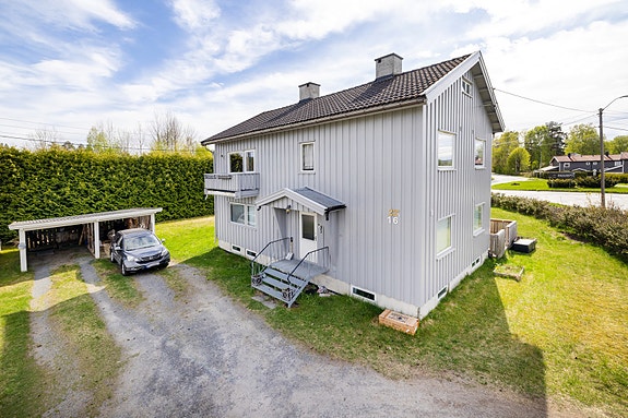 Velkommen til Skauveien 16 B - Presentert av Brørby Eiendomsmegling - ved Richard Smerud og Jesper H. Brørby