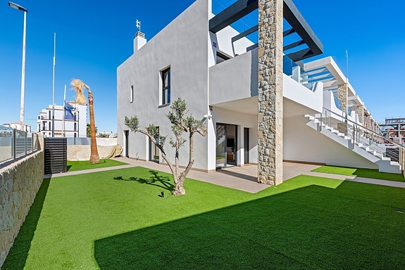 Få ledig! Penthouse-leilighet med 3 soverom | Takterrasse på 70 m2 | Kort vei til strand | Nydelige fellesområder