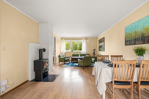 Peisen sikrer god temperatur og en hyggelig stemning under kaldere høst- og vintermåneder.