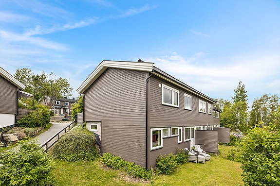 NBBO Eiendomsmegling v./ Martin Morken Hjertås ønsker velkommen til visning i Lensmannsstien 27!