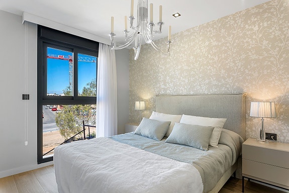 Få ledig! Penthouse-leilighet med 2 soverom | Takterrasse på 63 m2 | Kort vei til strand | Nydelige fellesområder