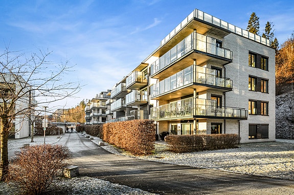 Lundekroken 18 | Til salgs ved Fredrik von Krogh, EIE eiendomsmegling. Foto: Isnitt ved Emil Jakobczyk