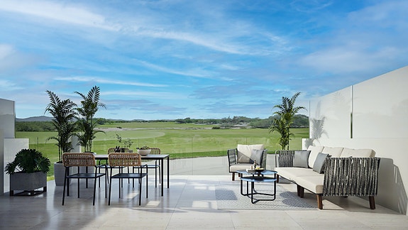 Nydelig bolig | Hage med privat basseng | 3 soverom og 4 bad | Store terrasser og underetasje