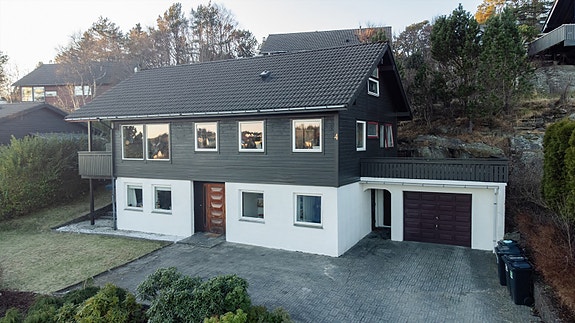 Velkommen til Bjøllehaugvegen 4