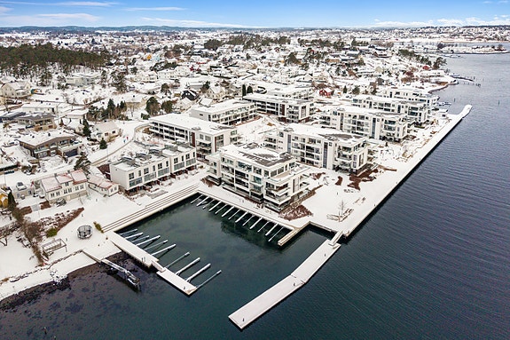 Bakke Sørvik & Partners v/ Benjamin Wilhelmsen har gleden av å presentere Strandveien 27!