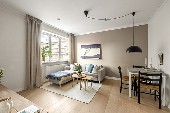 Velkommen til Maridalsveien 64F! Fotografert av Steffen Rikenberg.