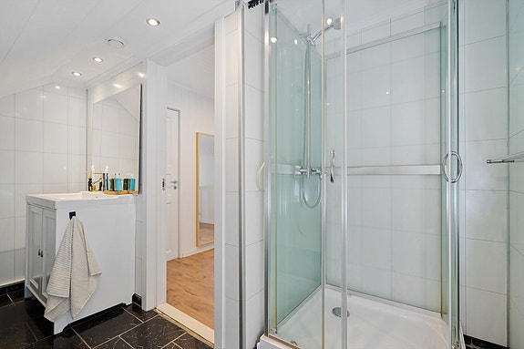 Praktisk dusjkabinett