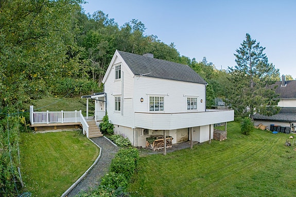 Velkommen til Ankenesveien 33! - Foto: Hanna Linnea Kristensen