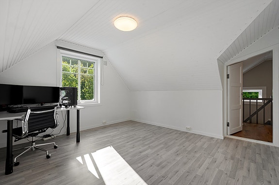 Soverom 2 - rommet kan benyttes som soverom, kontor eller hobbyrom, alt etter ønske og behov