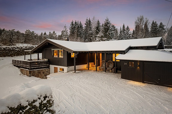 Velkommen til Kollerudveien 24! Fotograf: Eiendomsfoto AS